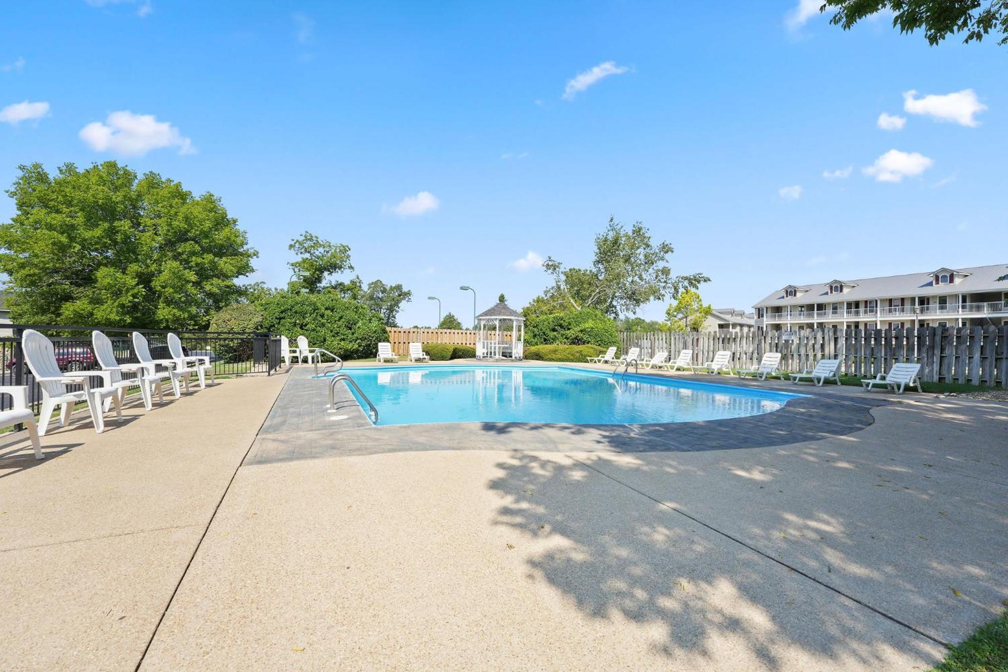 Cozy Top Floor 2Br Condo With View And Amenities!! Point Lookout Exterior photo